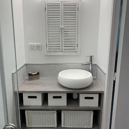 Appartement Avec Coin Nuit *