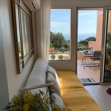 Apartment Avec Coin Nuit Sainte-Maxime