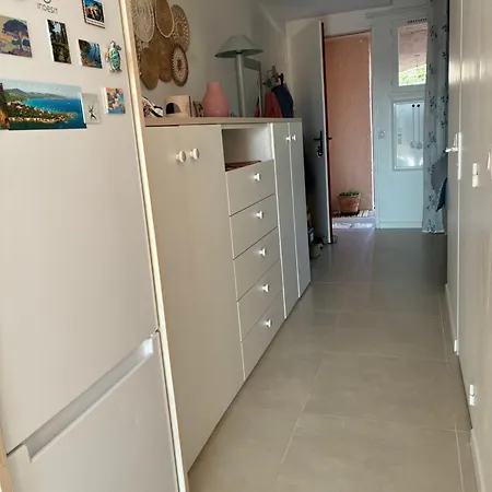 Apartment Avec Coin Nuit *